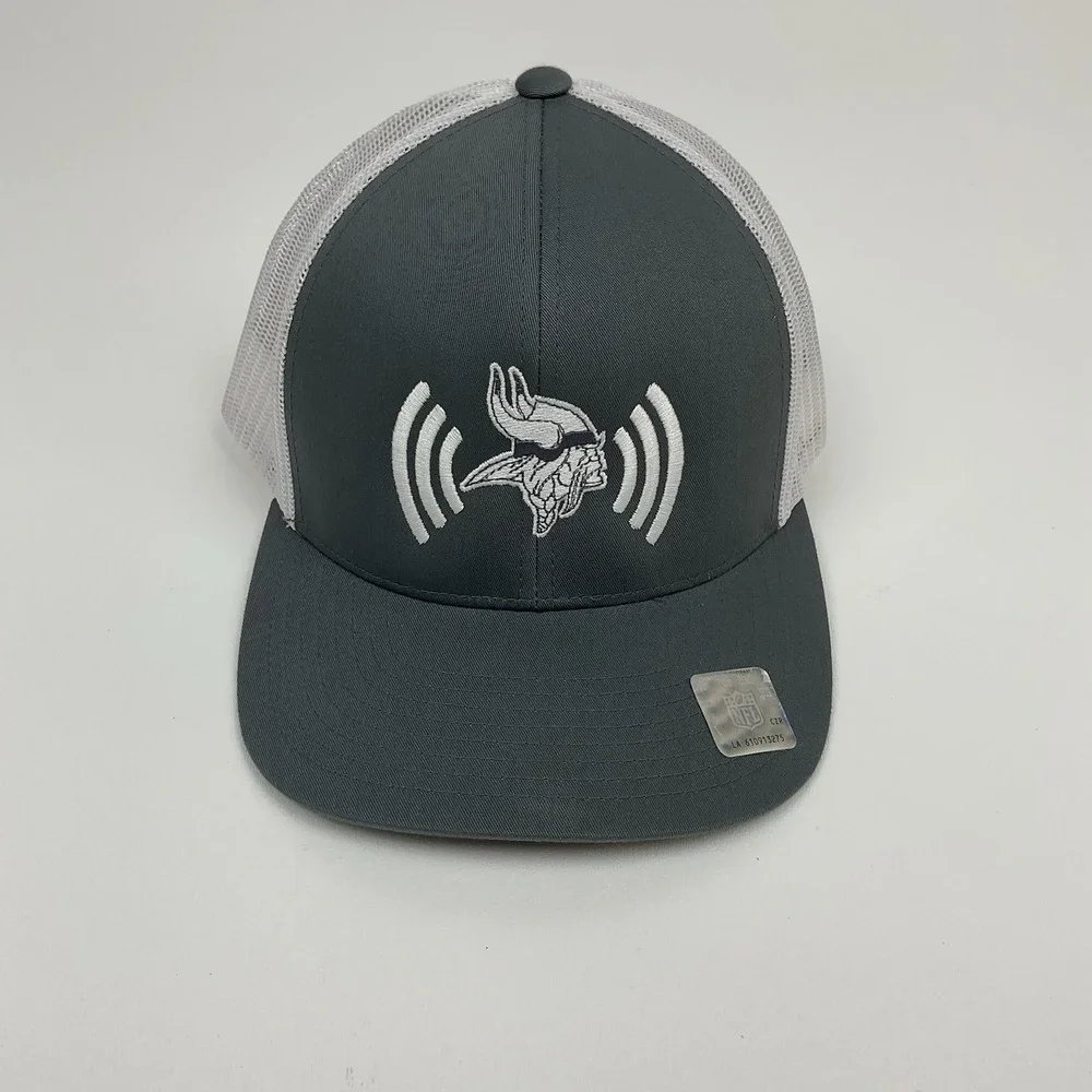 Minnesota Vikings Trucker Hat Snapback Mesh NFL Pacific Headwear 104C Gray White